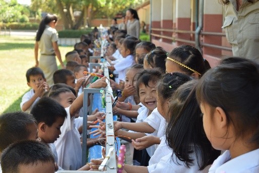 Angels for Children Foundation – teaching children in Laos